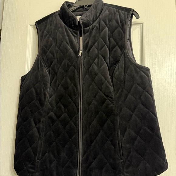 Croft & Barrow Charcoal Quilted Vest - Picture 2 of 5